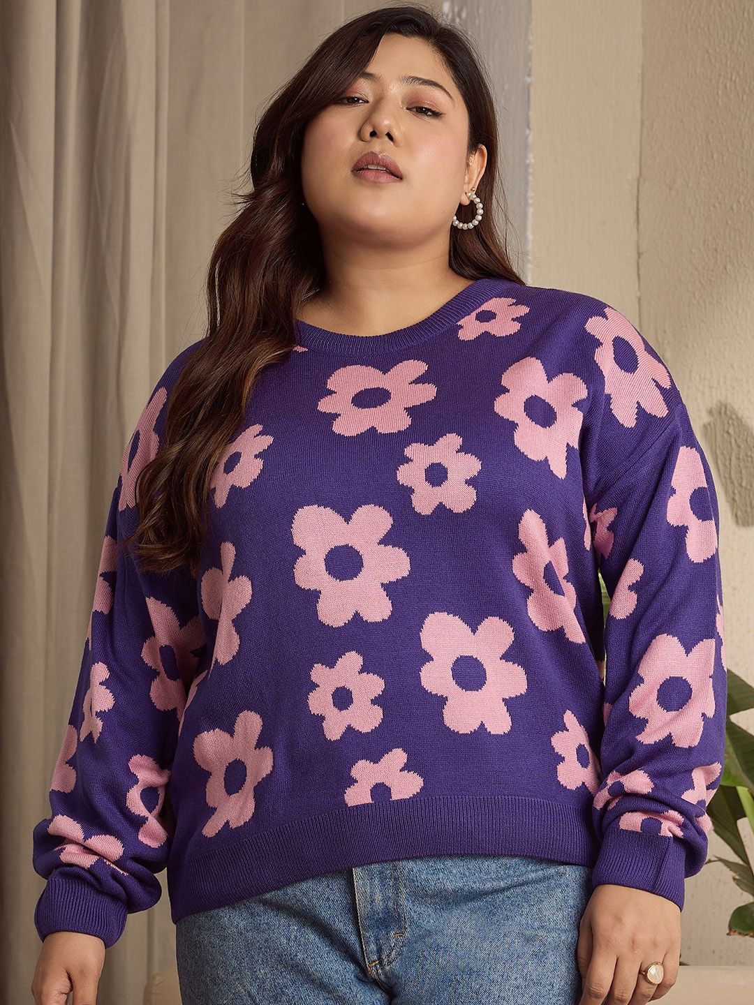Berrylush Curve Women Floral Printed Round Neck Long Sleeves Plus Size Pullover