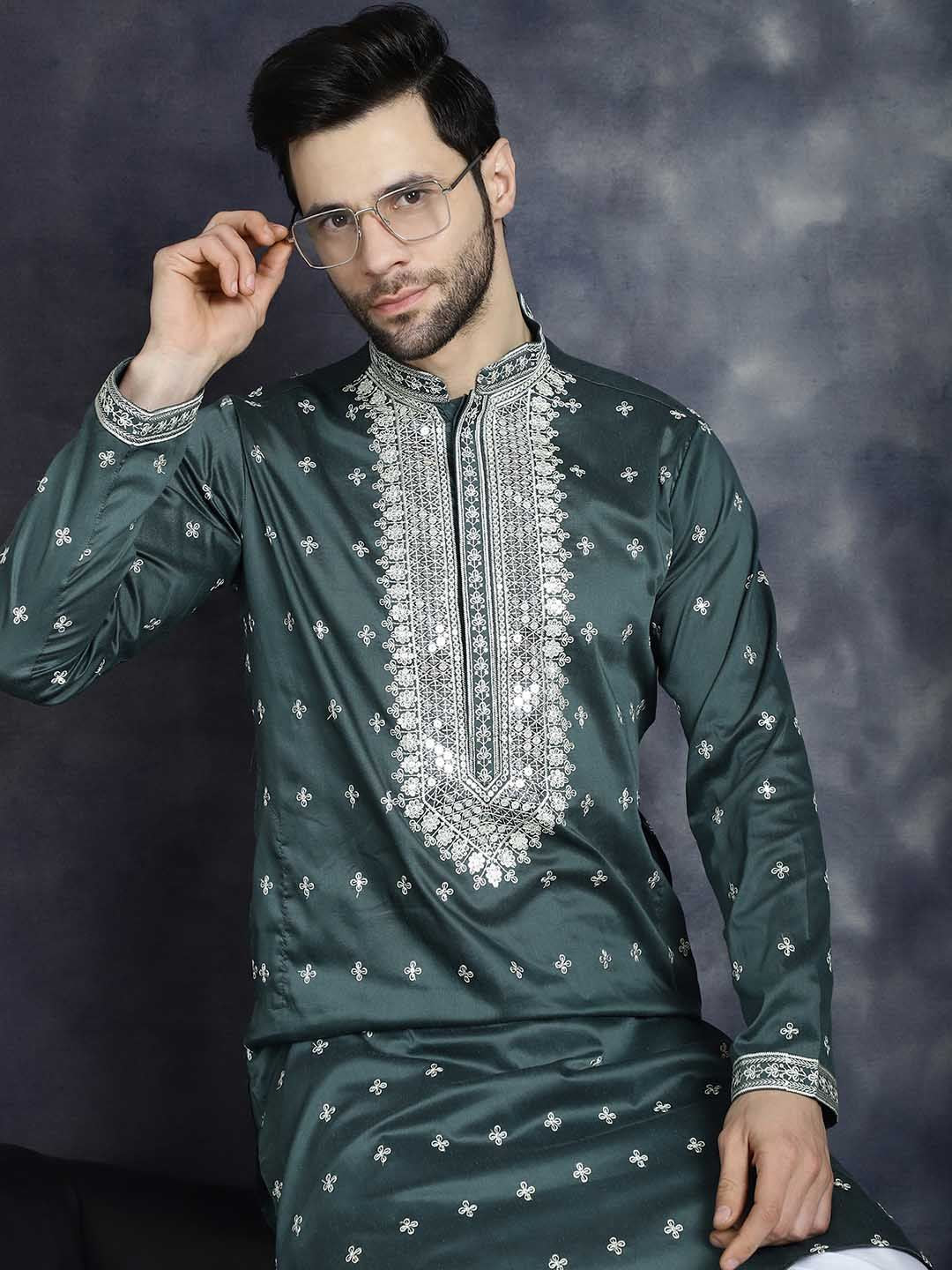 Jompers Ethnic Motifs Embroidered Mandarin Collar Sequinned Straight Kurta With Pyjama