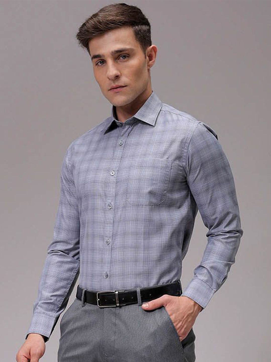 The Indian Garage Co. X Luxe Men Slim Fit Opaque Checked Formal Shirt