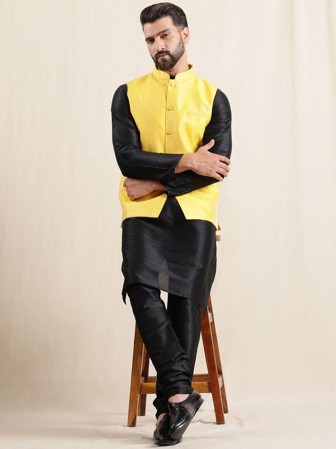 Anouk Mandarin Collar Straight Kurta With Pyjamas