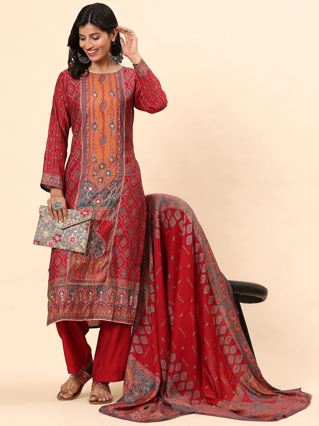 Mamicha Women Floral Embroidered Regular Pure Cotton Kurta with Trousers & With Dupatta