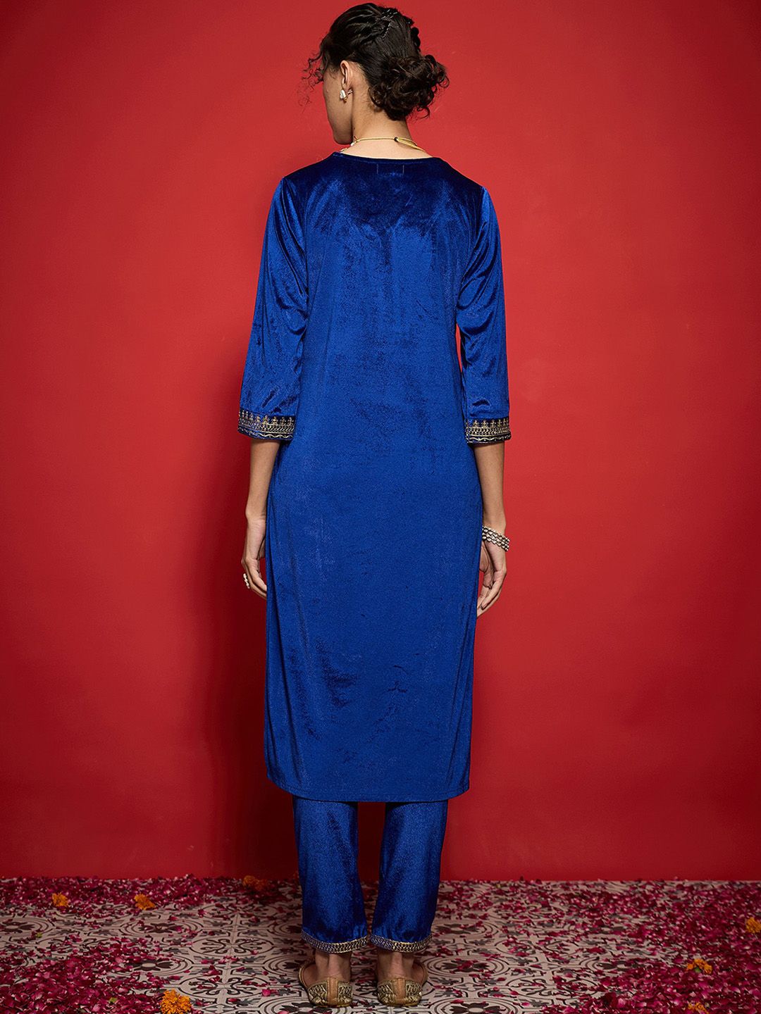 Shae oleh sassafras wanita bersulam kehebatan & karya seni megah Velvet kurta