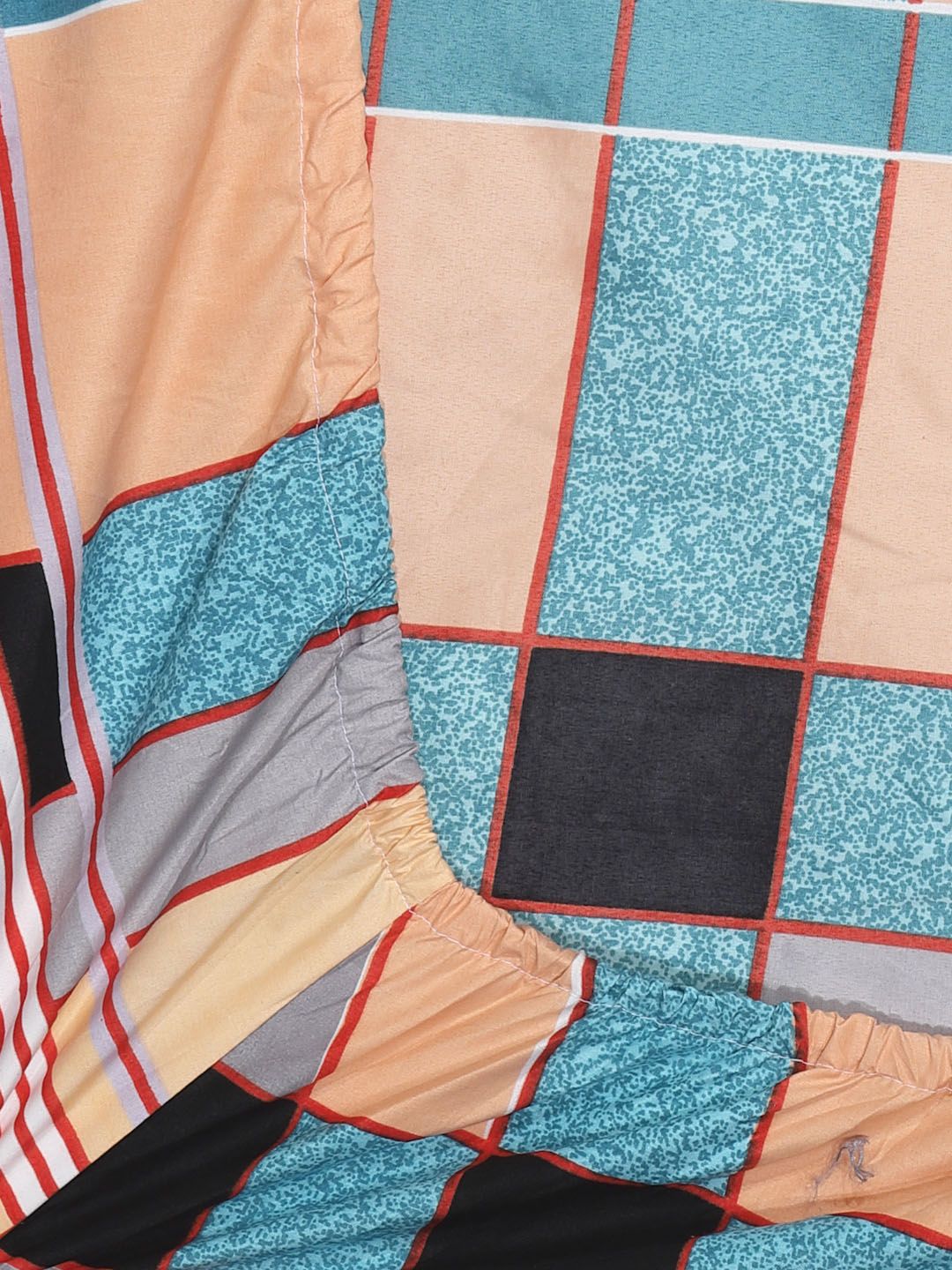 KLOTTHE Peach Geometric Polycotton 300 TC Dilengkapi Cadar King Halus dengan 2 Sarung Bantal-98 x 87 inci