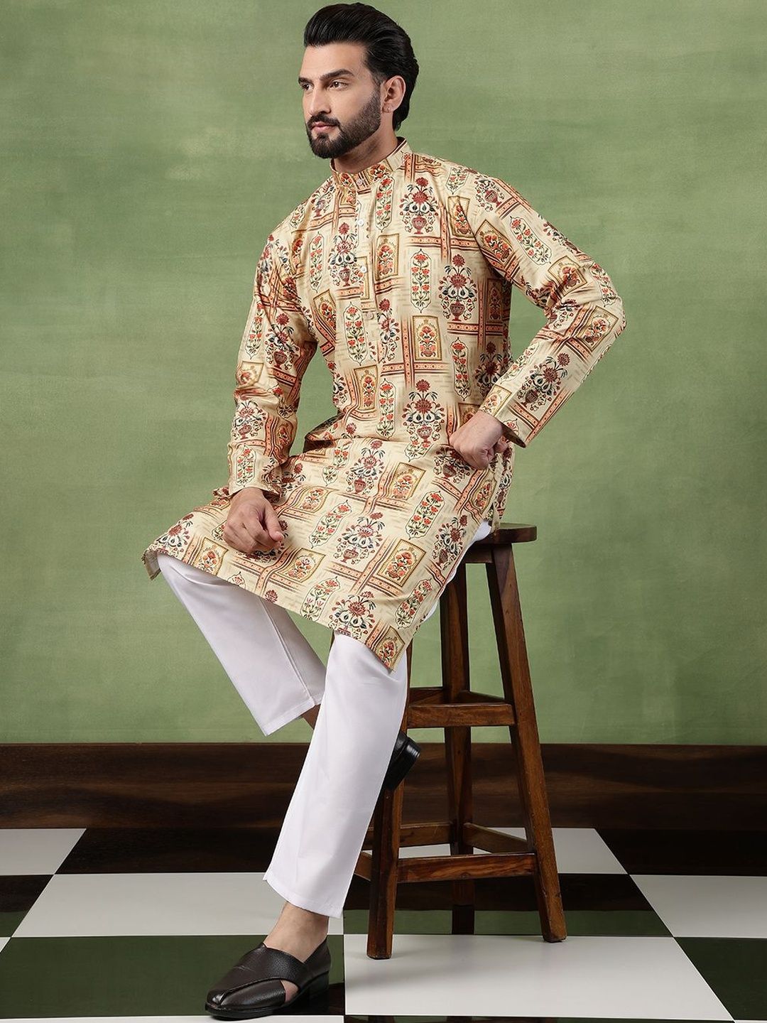 SOJANYA Men Floral Printed Kurta