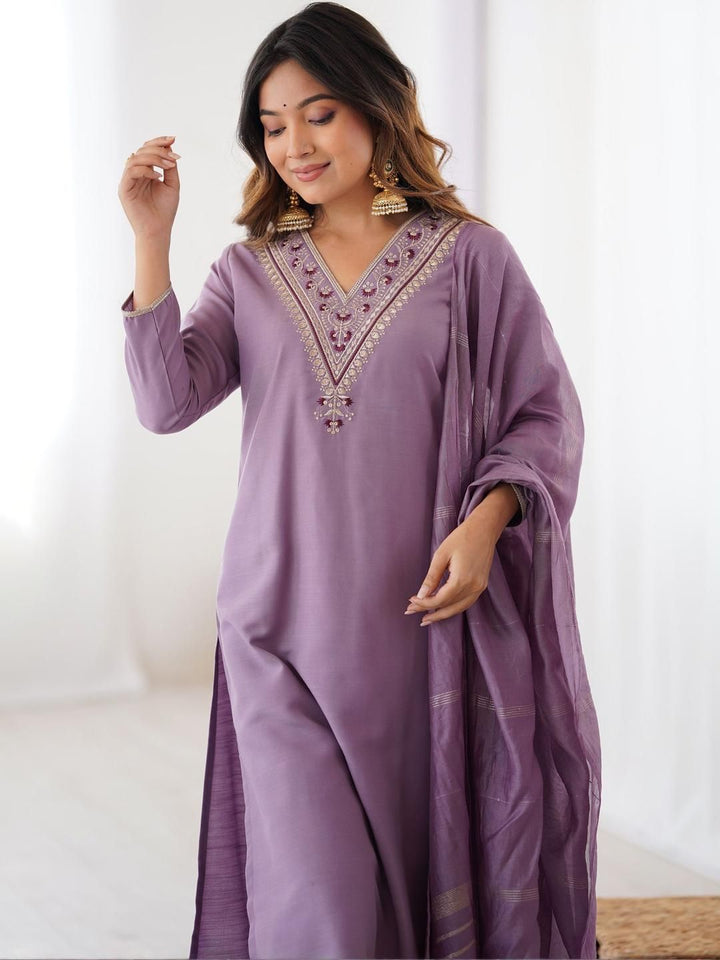 KALINI Women's Straight Kurta Pant with Dupatta Sets |Festive Wear Kurta Sets