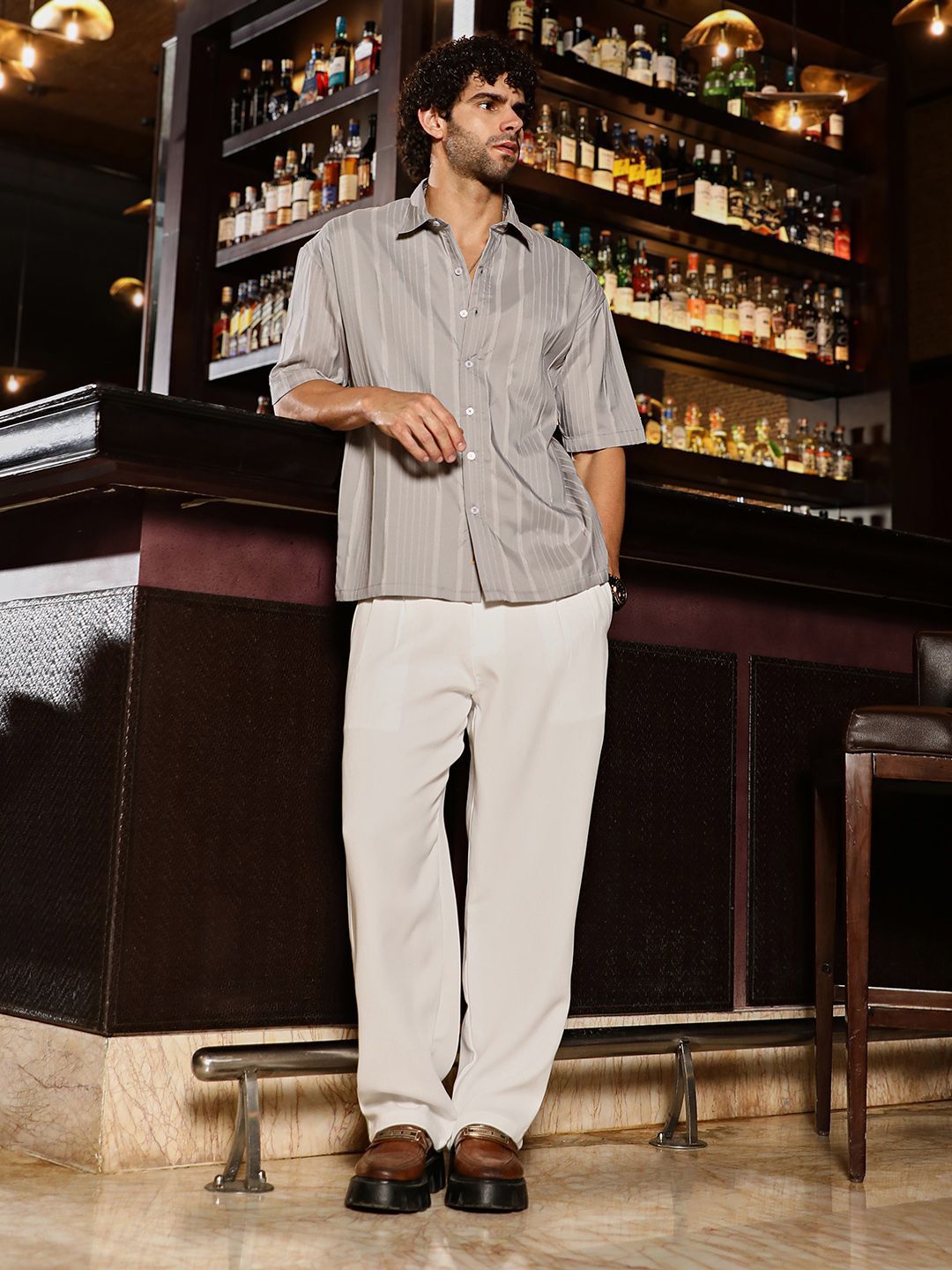 Campus Sutra Men Classic Oversized Fit Spread Collar Textured Casual Shirt