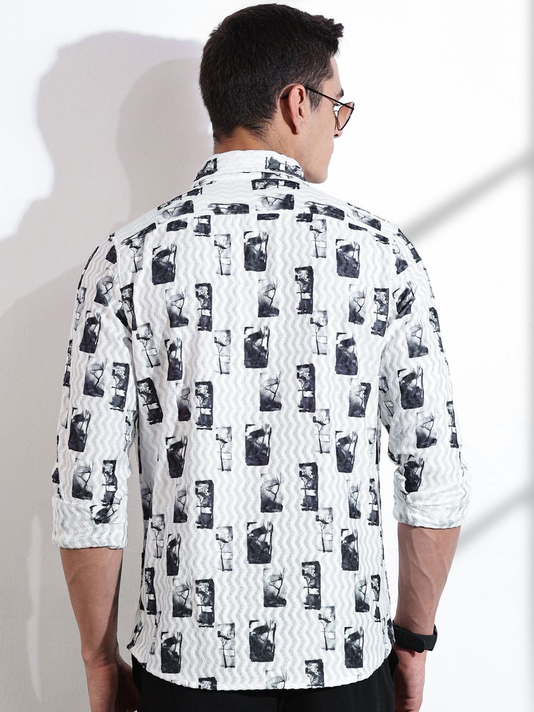 Thomas Scott Men Classic Slim Fit Spread Collar Abstract Printed Casual Shirt