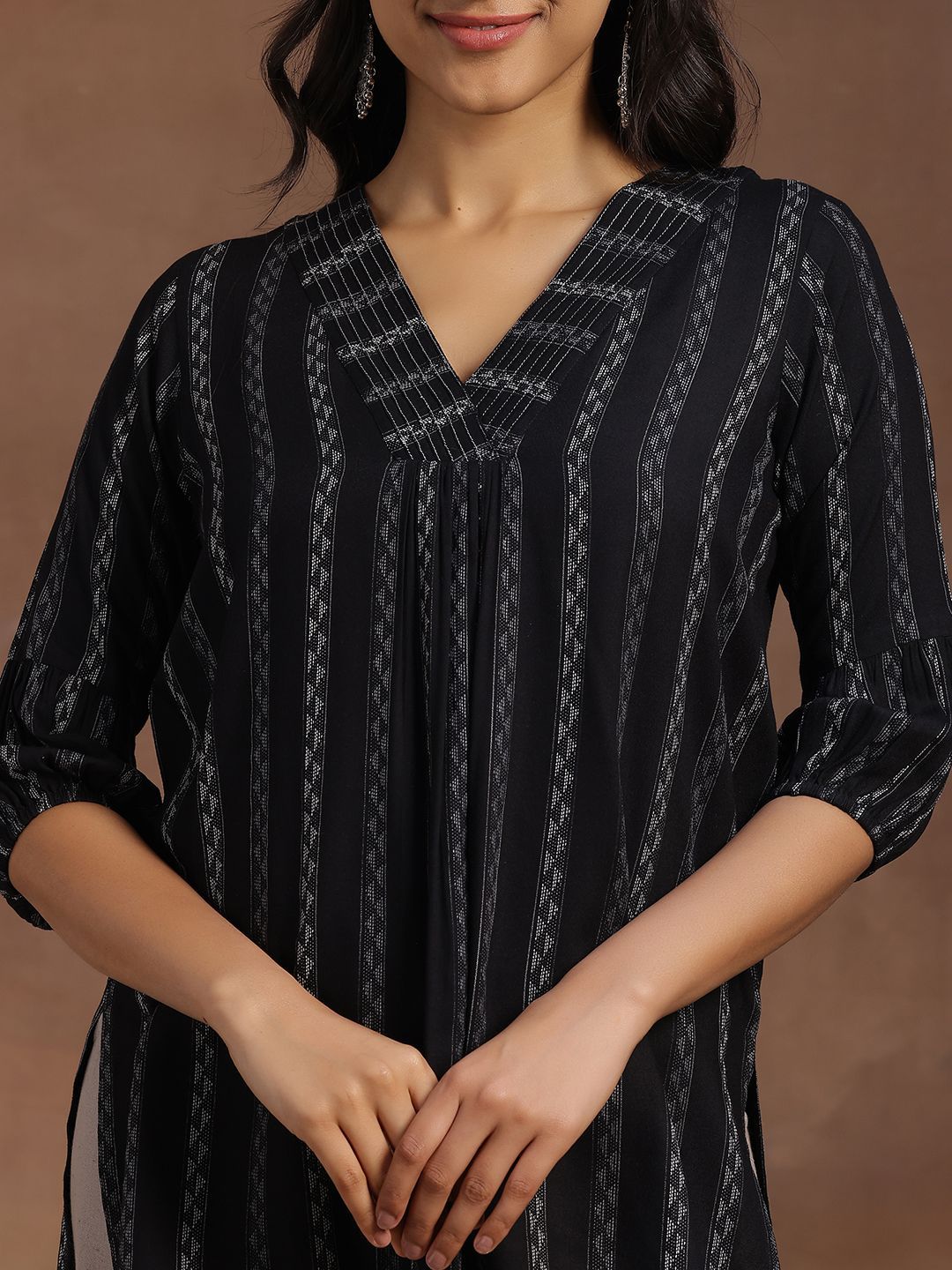 Libas Ethnic Motifs Woven Design V-Neck Pleated Kurti