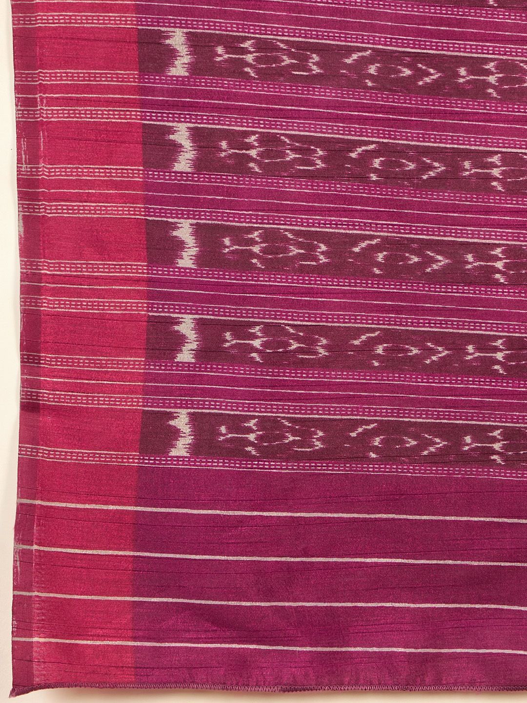 Saree mall Silk Blend Designer Ikat Sarees