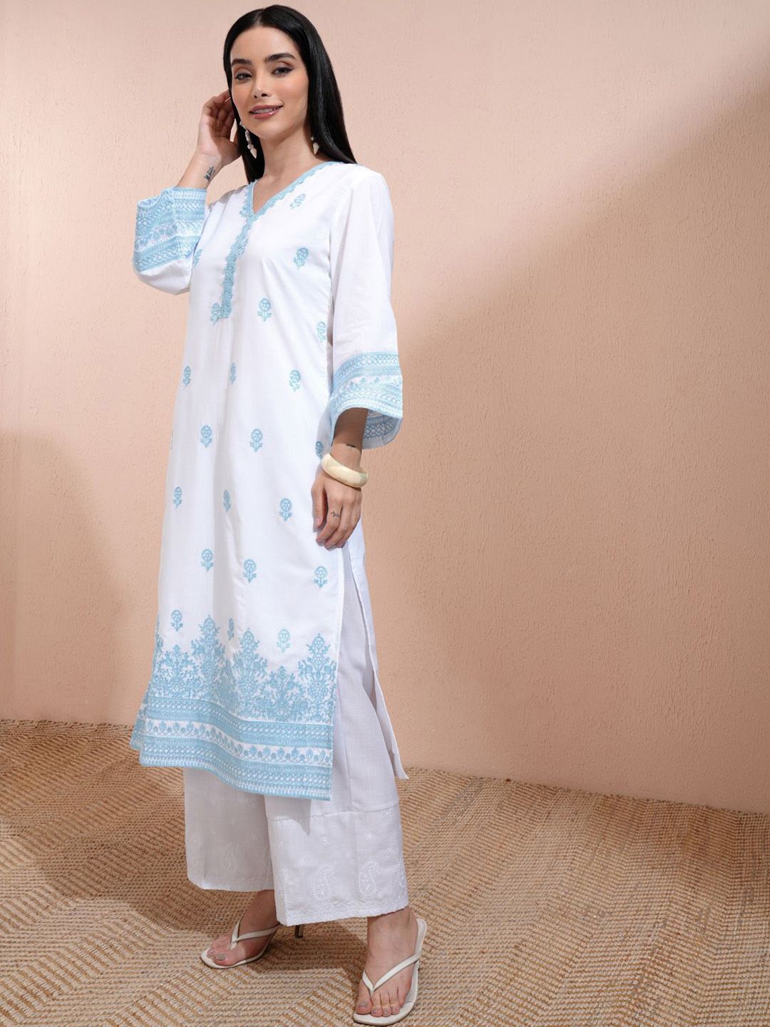Vishudh White Floral Embroidered V-Neck Three-Quarter Sleeves Regular Straight Kurta