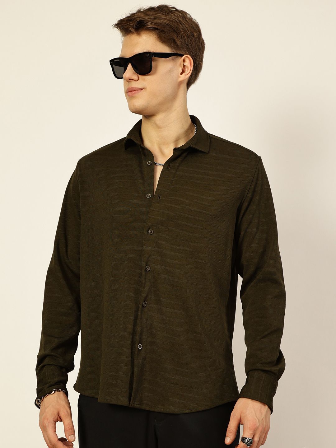 Thomas Scott Men Premium Spread Collar Horizontal Striped Casual Shirt