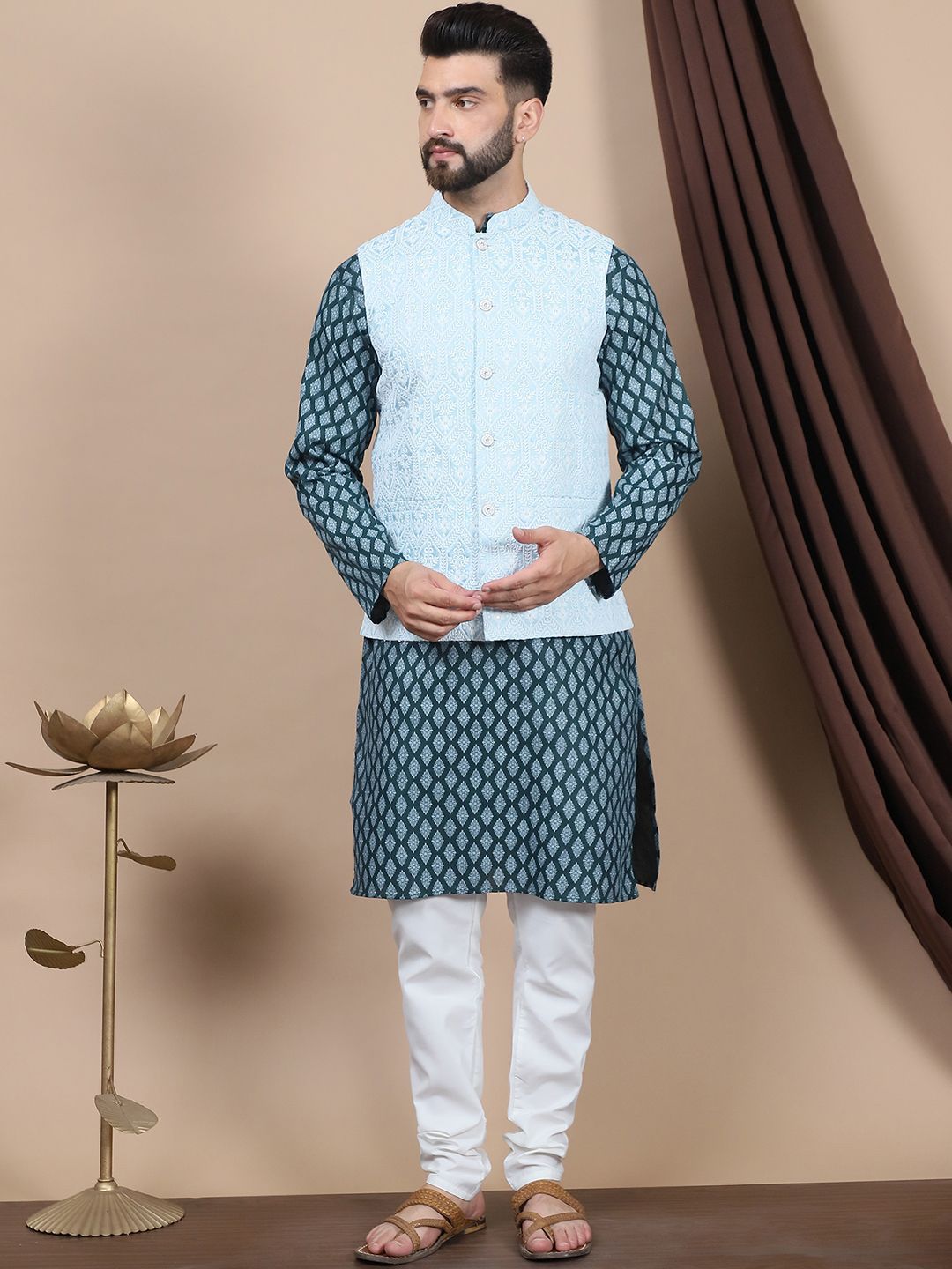 Motif Etnik Hijau Anouk Bercetak Kurta Kapas Tulen Lurus dengan Jaket Churidar & Nehru