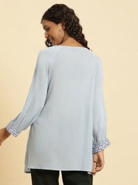 W Tie-Up Neck Top