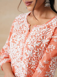 Rumah Wanita Chikankari Kurta Bersulam Mulmul Chikankari Jingga