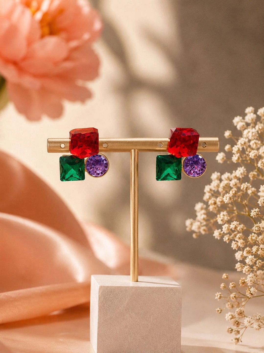 VOGUE PANASH Geometric Studs Earrings