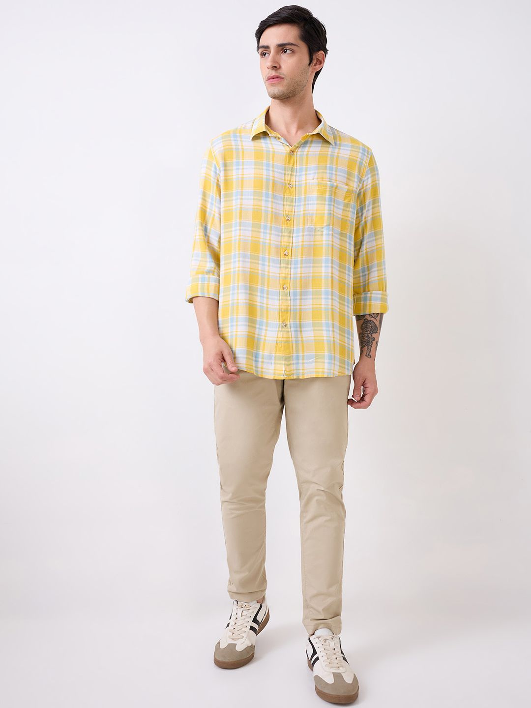 SPYKAR Men Slim Fit Opaque Checked Casual Shirt