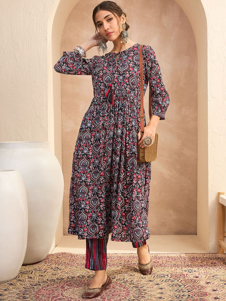 Shae by SASSAFRAS Floral Printed Anarkali Kurta with Trousers