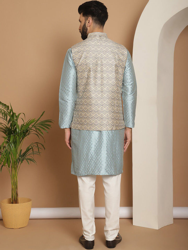 Kurta Sutera Jacquard Bersulam Anouk Dengan Jaket Churidar & Nehru
