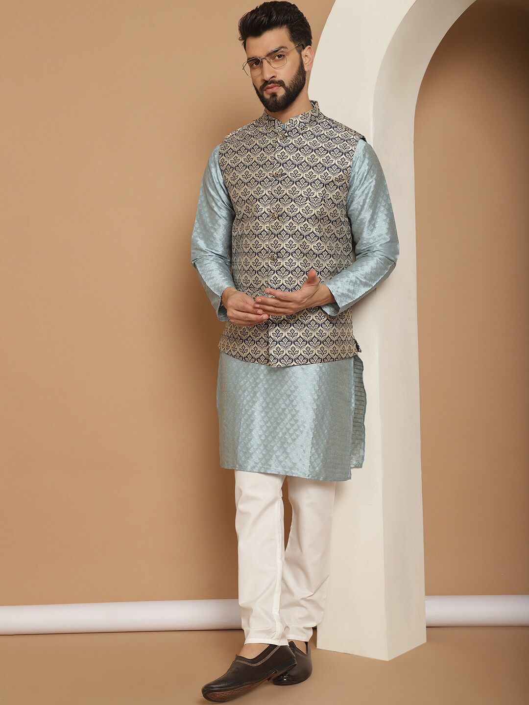 Anouk Blue Ethnic Motifs Embroidered Pure Cotton Straight Kurta With Churidar