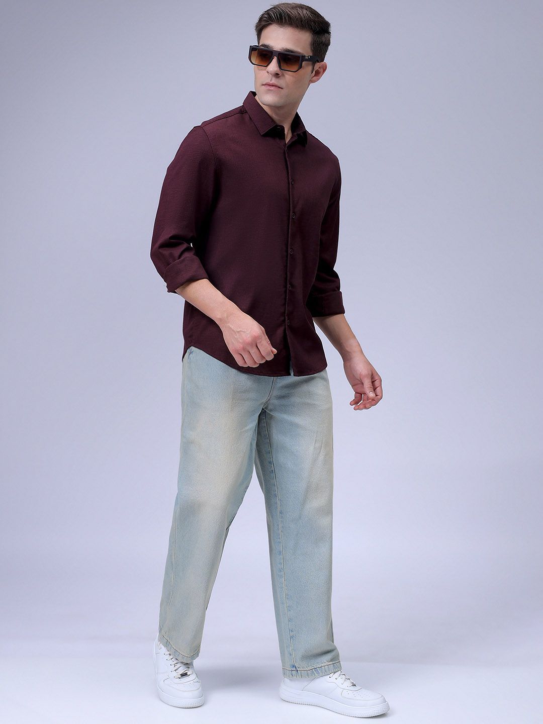 The Indian Garage Co Men Slim Fit Spread Collar Solid Casual Shirt