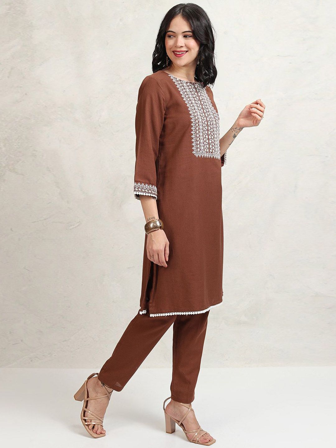Vishudh Women Embroidered Regular Kurta with Trousers
