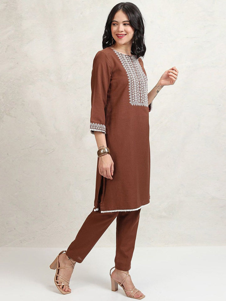Vishudh Women Embroidered Regular Kurta with Trousers