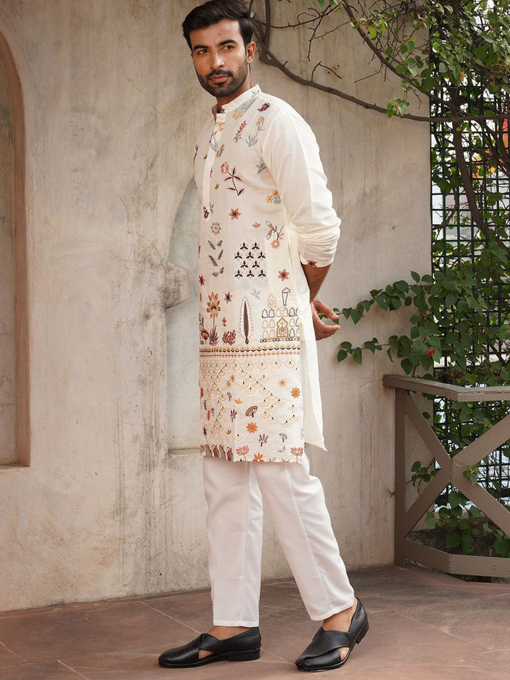 Jompers Men Floral Embroidered Kurta with Pyjama