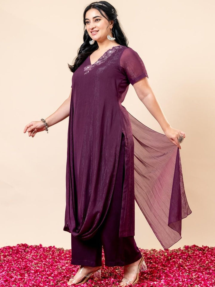 Mamicha Mehfil Embroidered V-Neck Top & Trousers Co-Ords Set