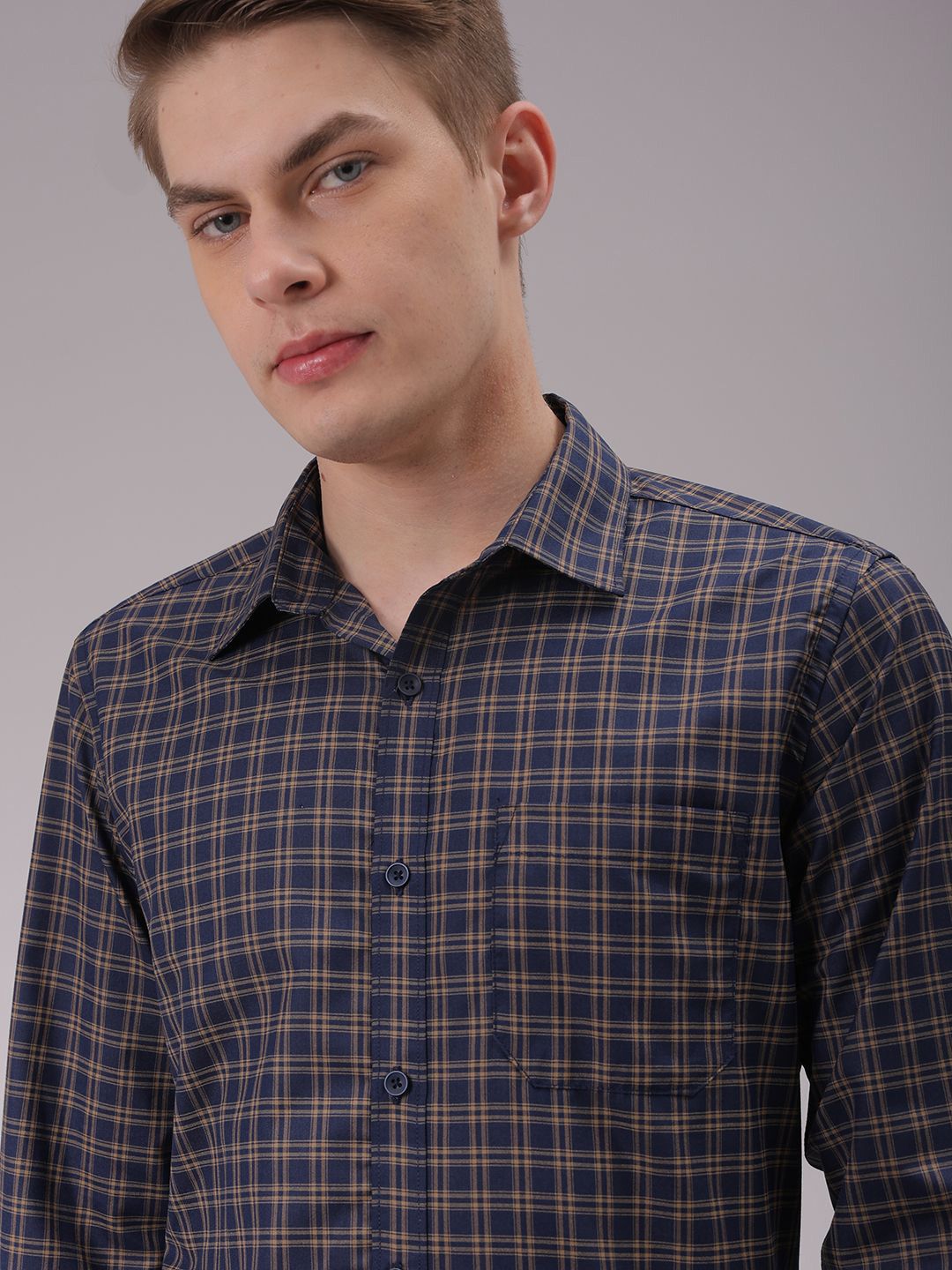 The Indian Garage Co. X Luxe Men Cutaway Collar Vertical Striped Slim Fit Formal Shirt