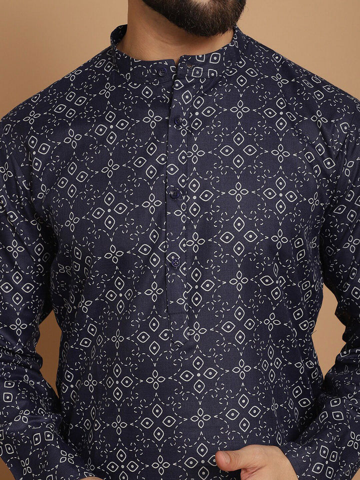 Motif Etnik Kolar Jalur Anouk Bercetak Kurta Biasa dengan Churidar