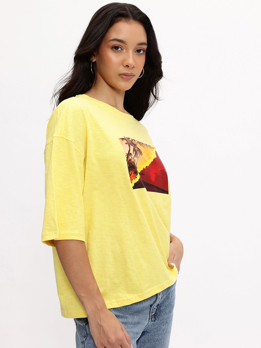 DressBerry Beat The Heat Graphic T-shirt