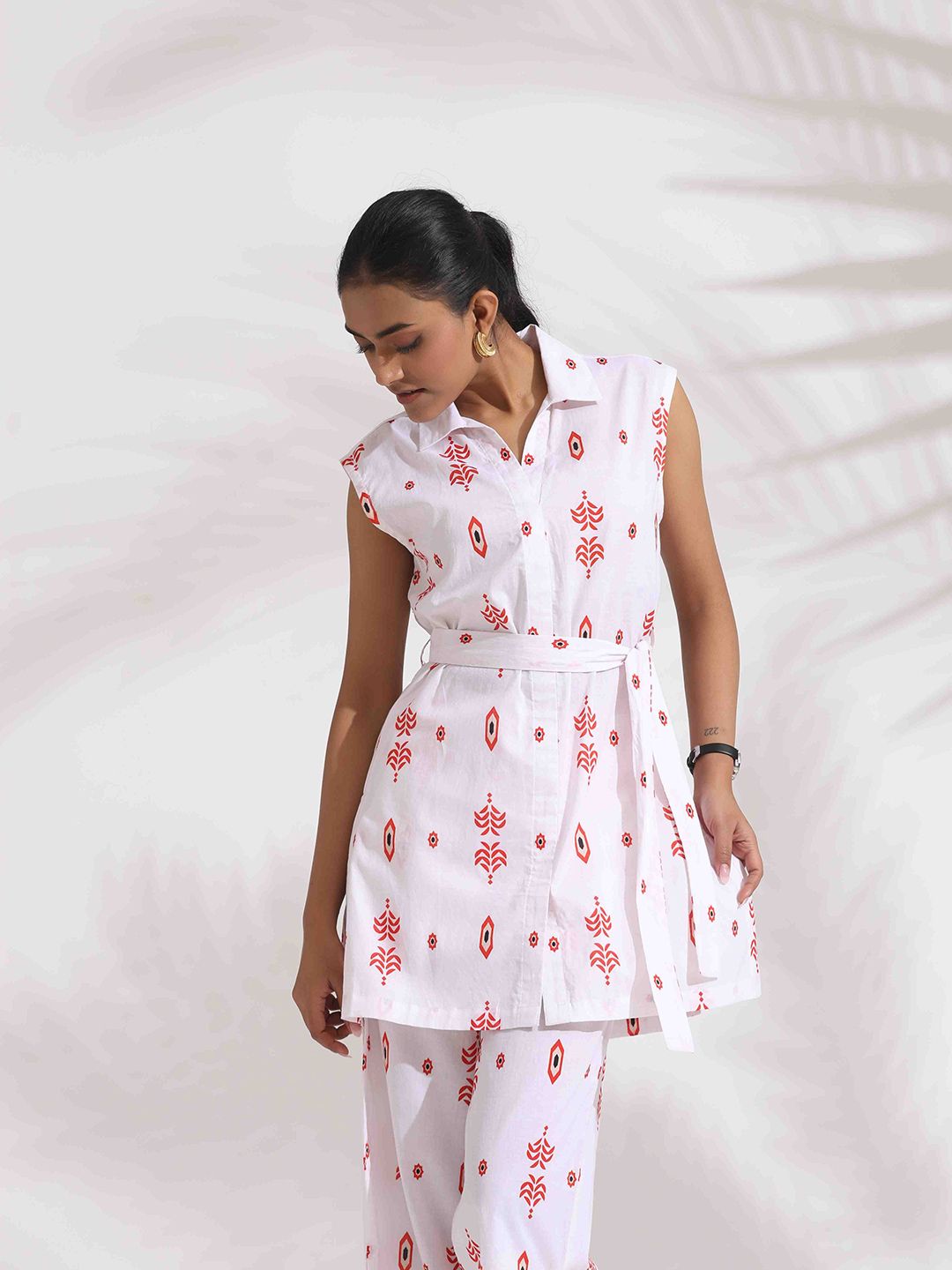 trueBrowns Ethnic Motifs Printed Pure Cotton Tie-up Top & Trousers