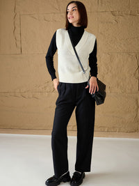 SASSAFRAS Women Crop Sweater Vest