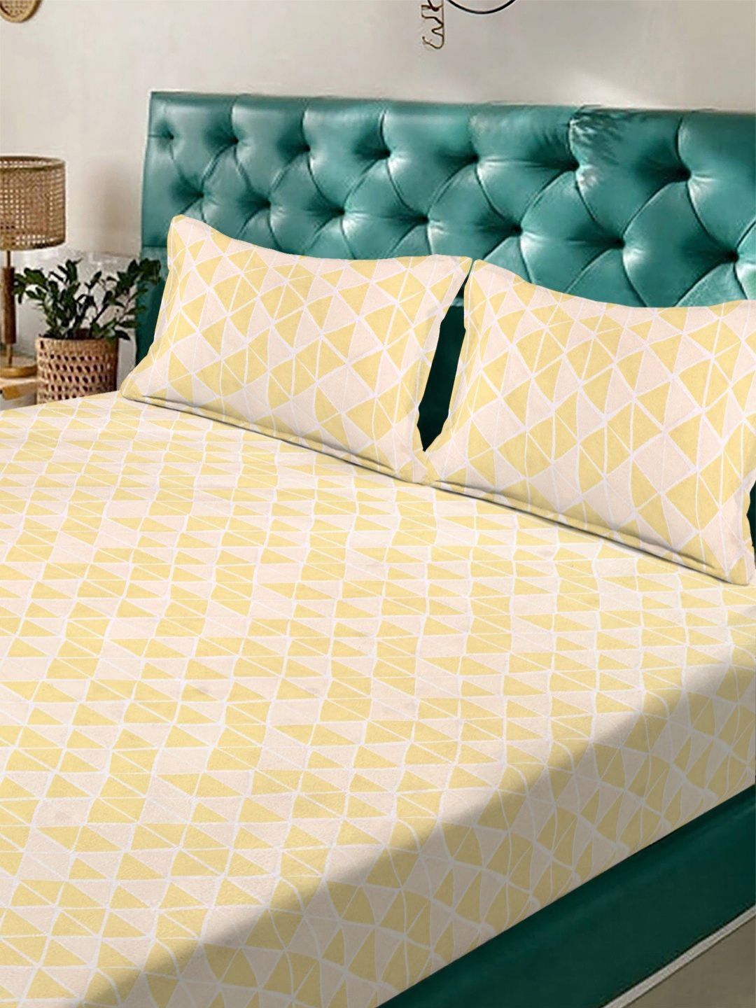 Aura Yellow Geometric Printed 300 TC King Bedsheet Set 2.50 x 2.25 m