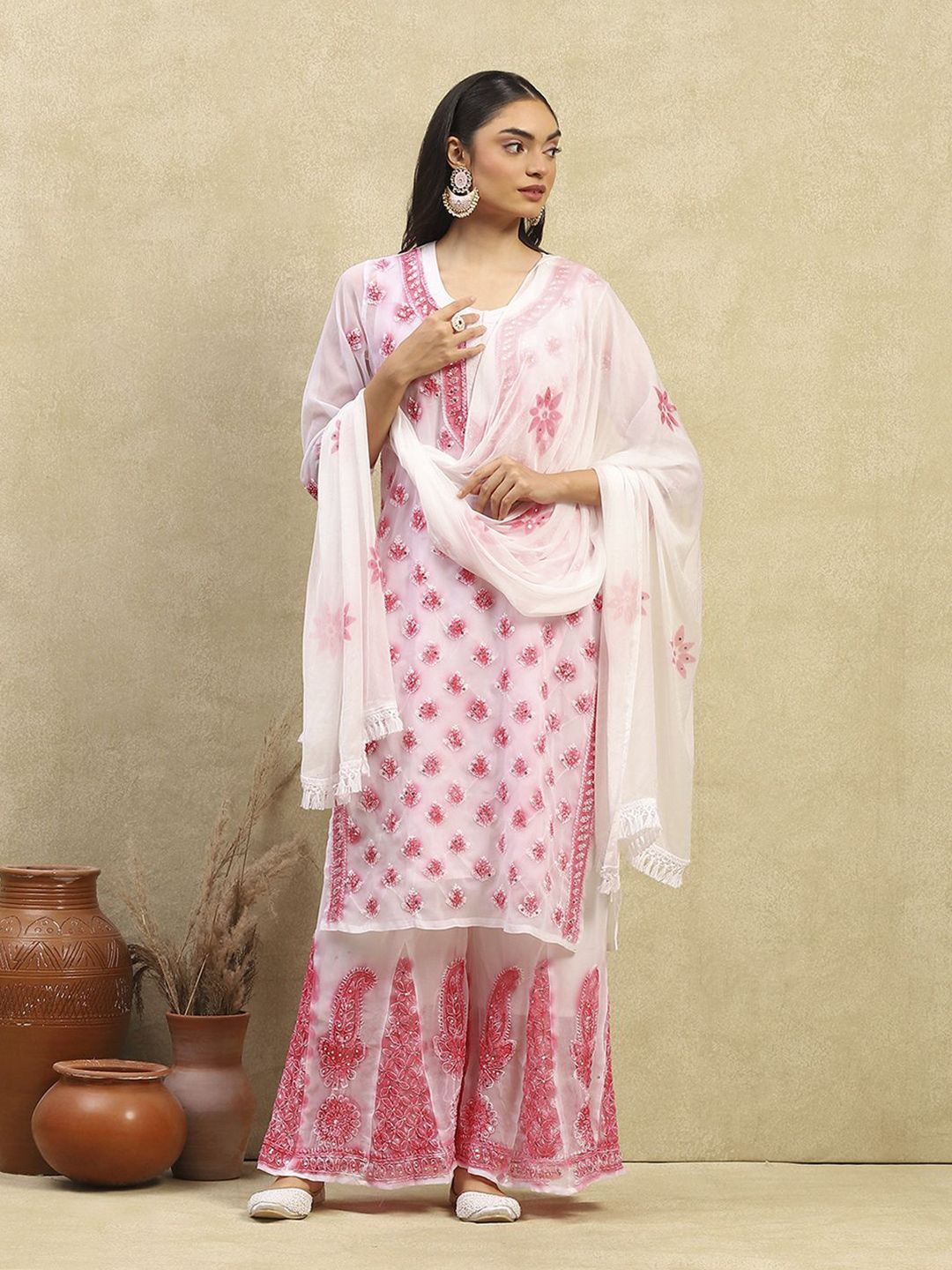 House of Chikankari Women White & Pink Georgette Chikankari Embroidered Kurta Set