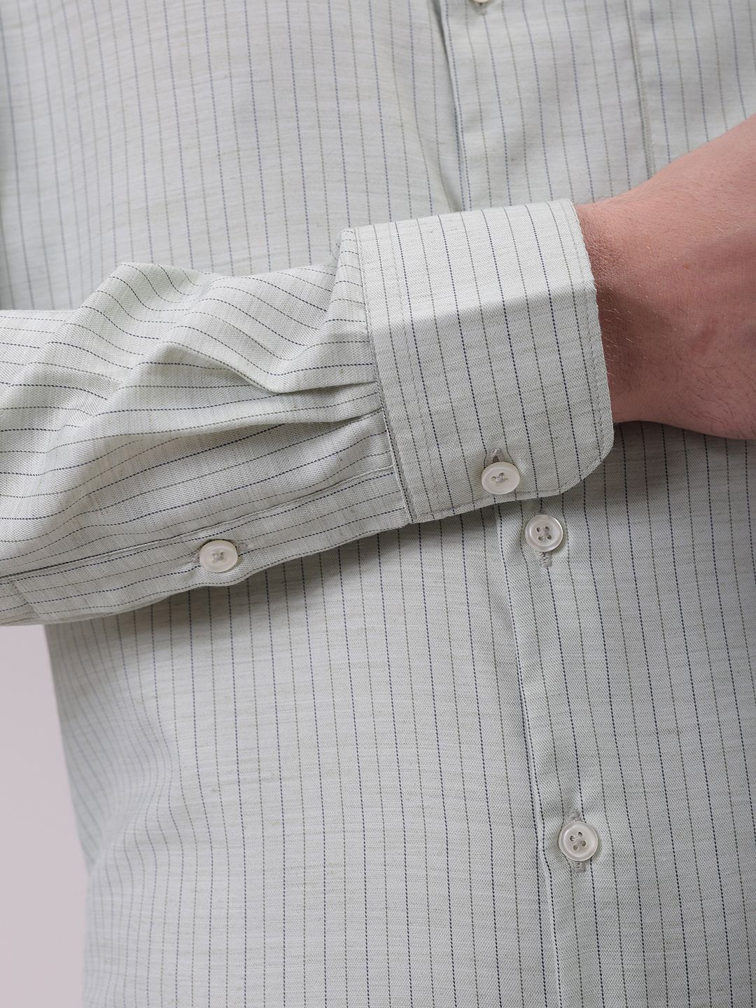 The Indian Garage Co. X Luxe Men Cutaway Collar Vertical Striped Slim Fit Formal Shirt