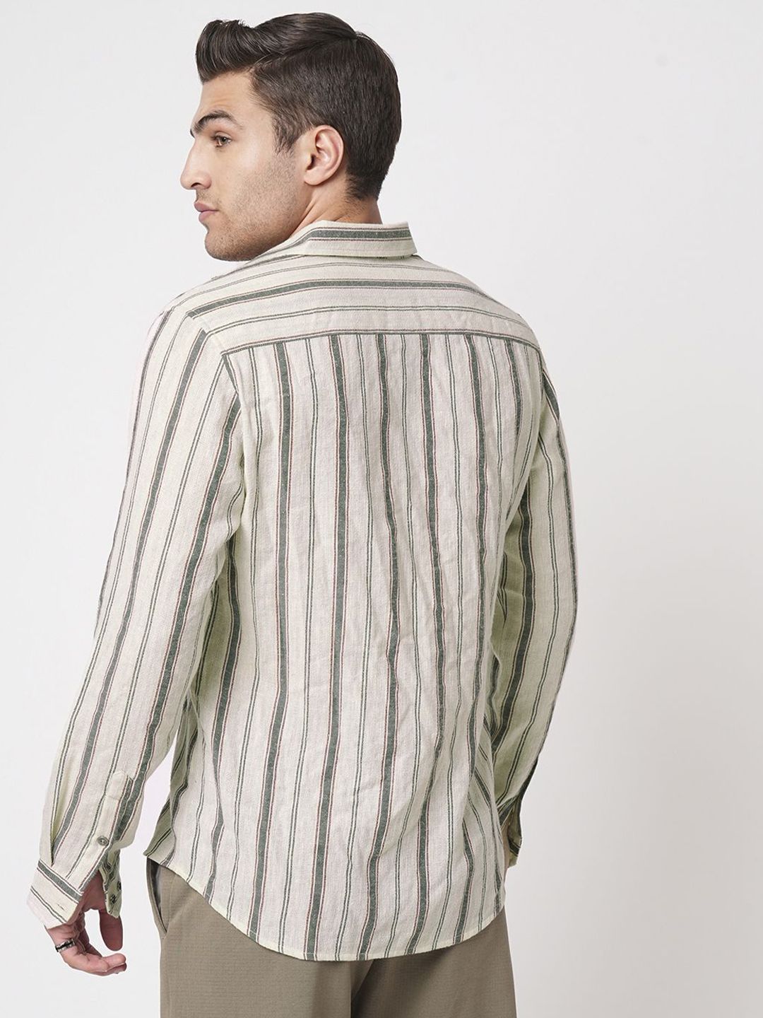 VASTRADO Classic Vertical Striped  Slim Fit Burlap Cotton Casual Shirt