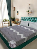 KLOTTHE Blue Geometric 300 TC King Bedsheet with 2 Pillow Covers