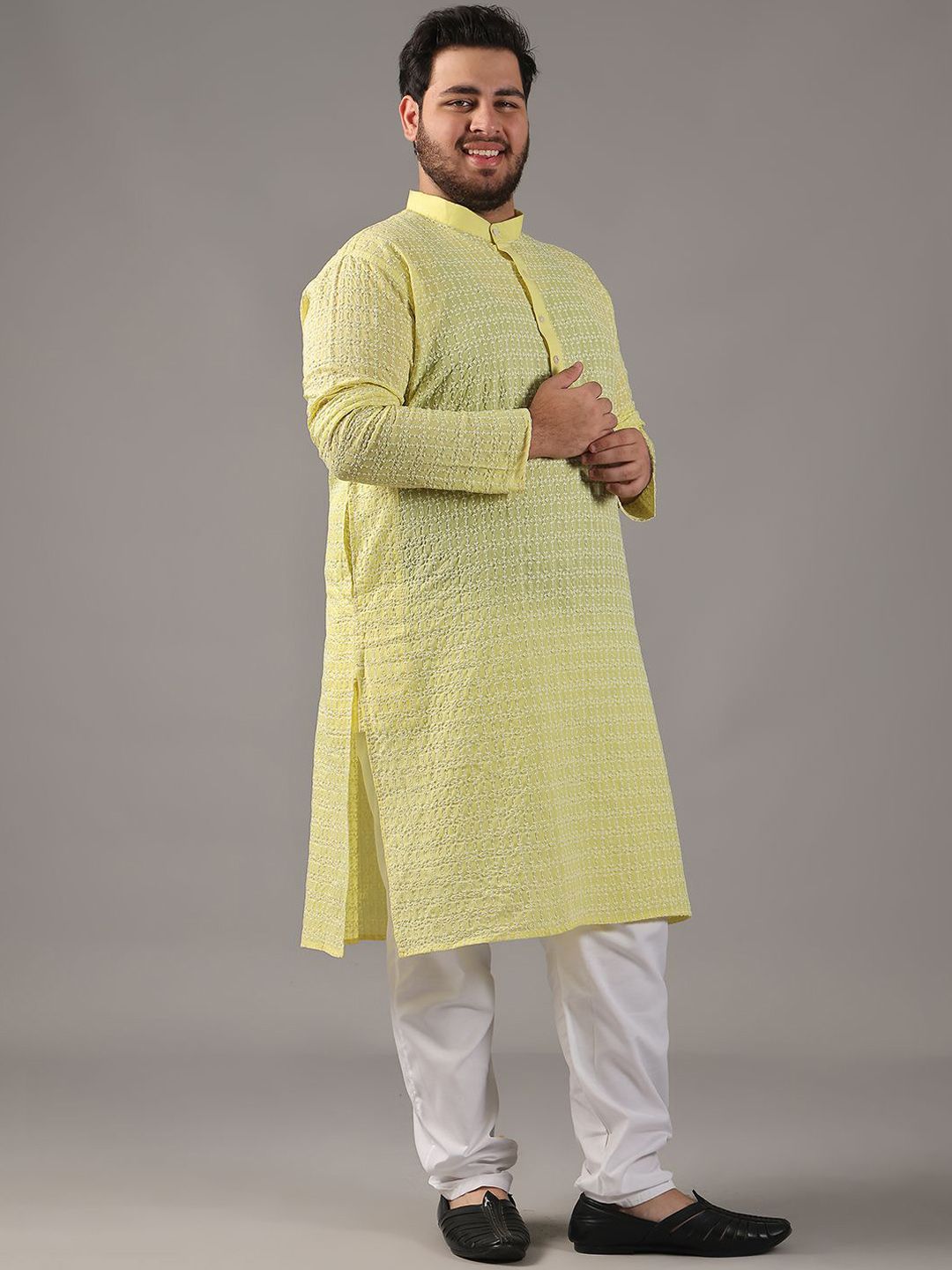 SOJANYA PLUS Size Floral Embroidered Thread Work Band Collar Pure Cotton Straight Kurta