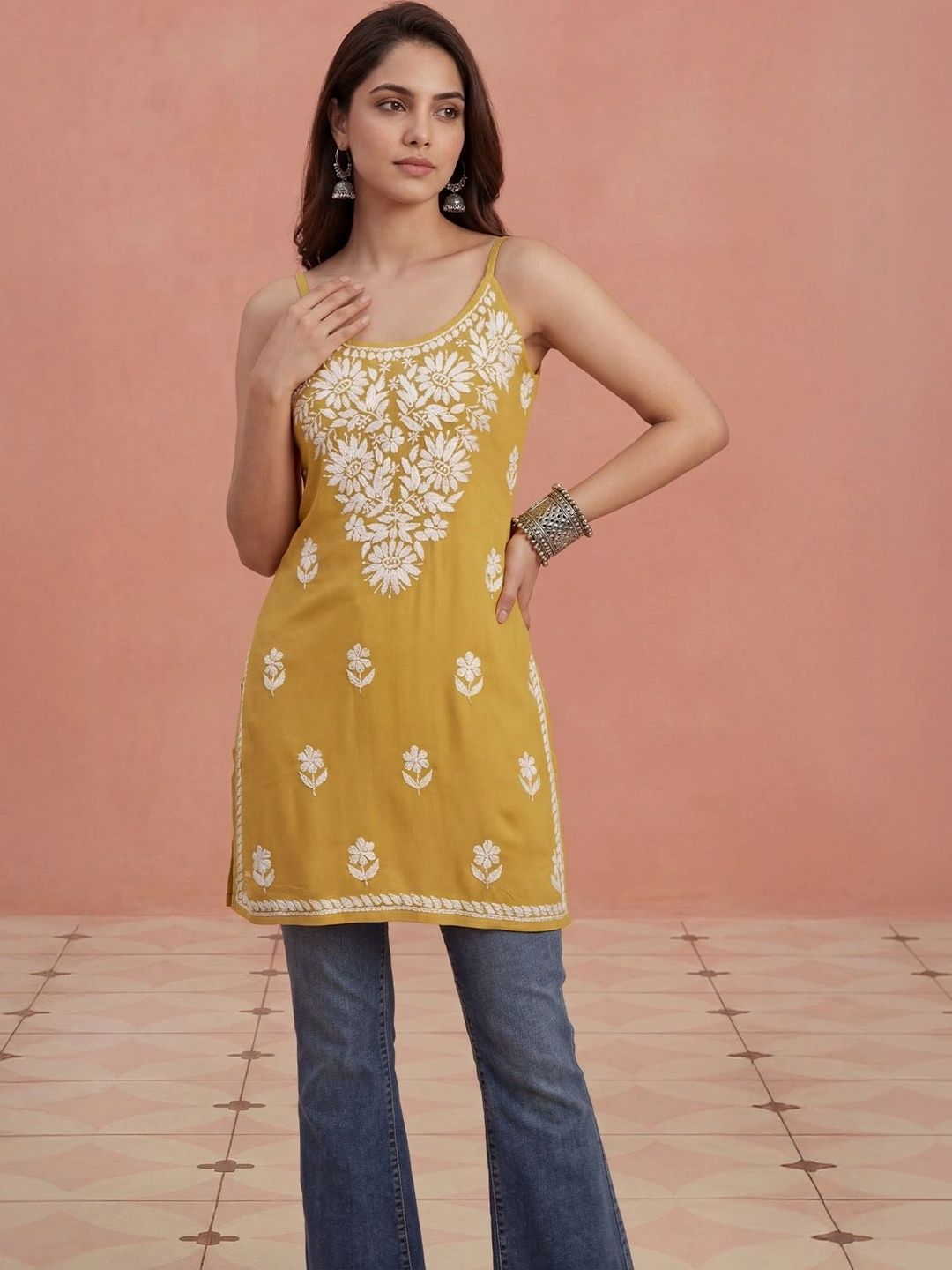 House of Chikankari Women Floral Embroidered Chikankari Kurta