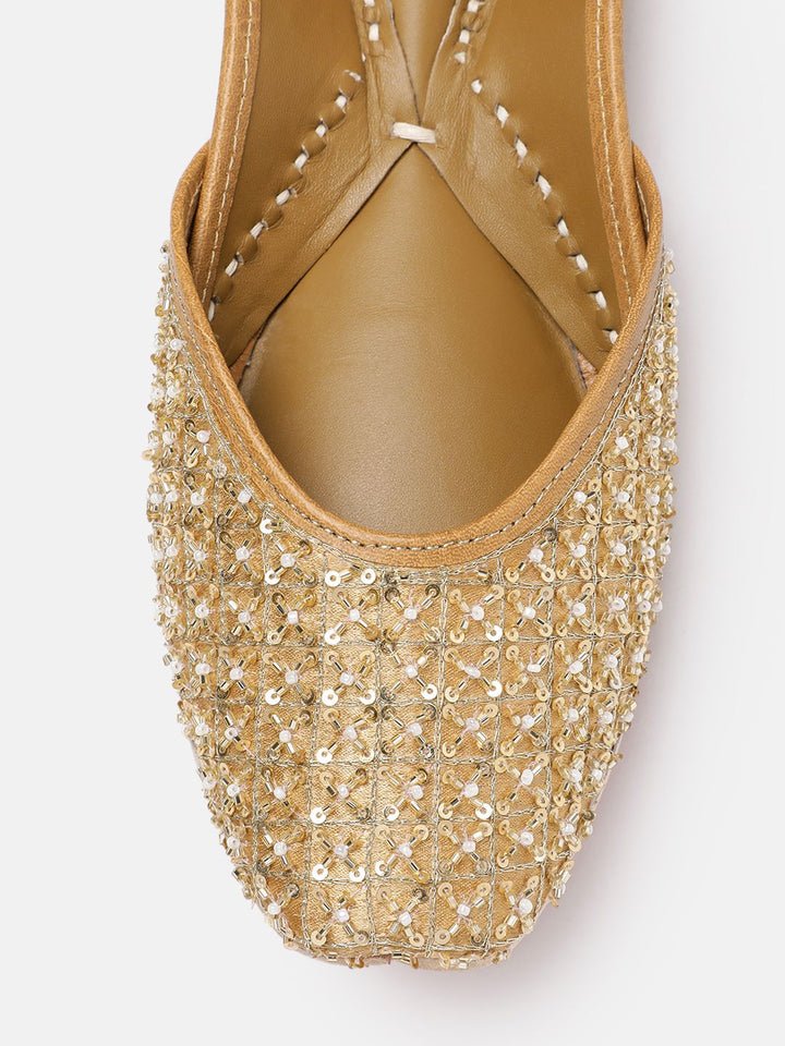 House of Pataudi Women Embellished Ethnic Mojaris
