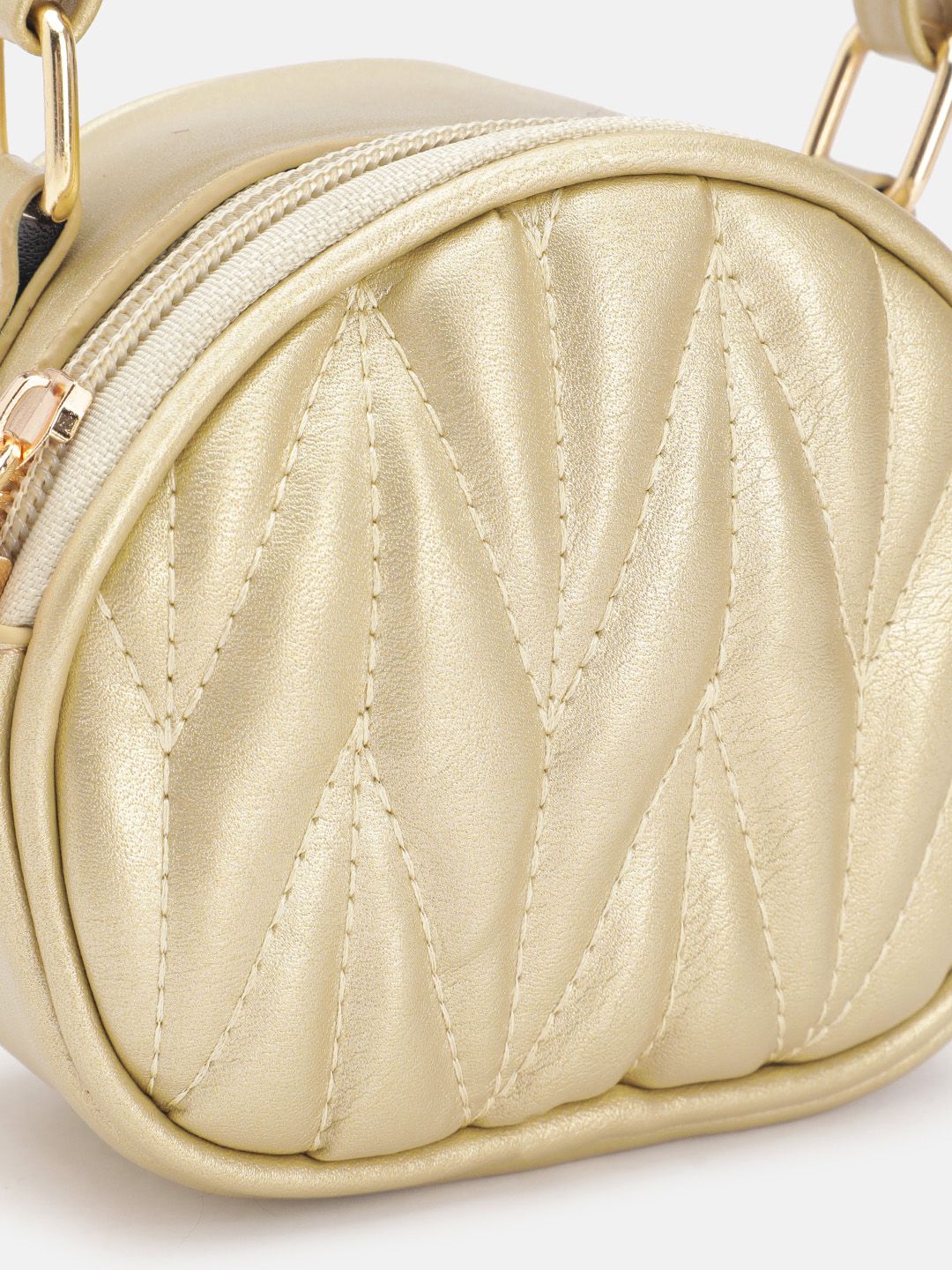 DressBerry Quilted Handheld Bag with Detachable Sling Strap