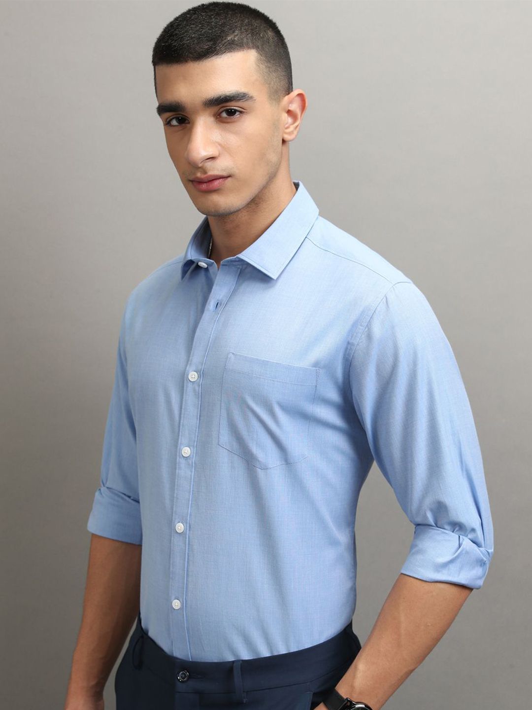 Highlander Men Solid Formal Slim Fit shirt