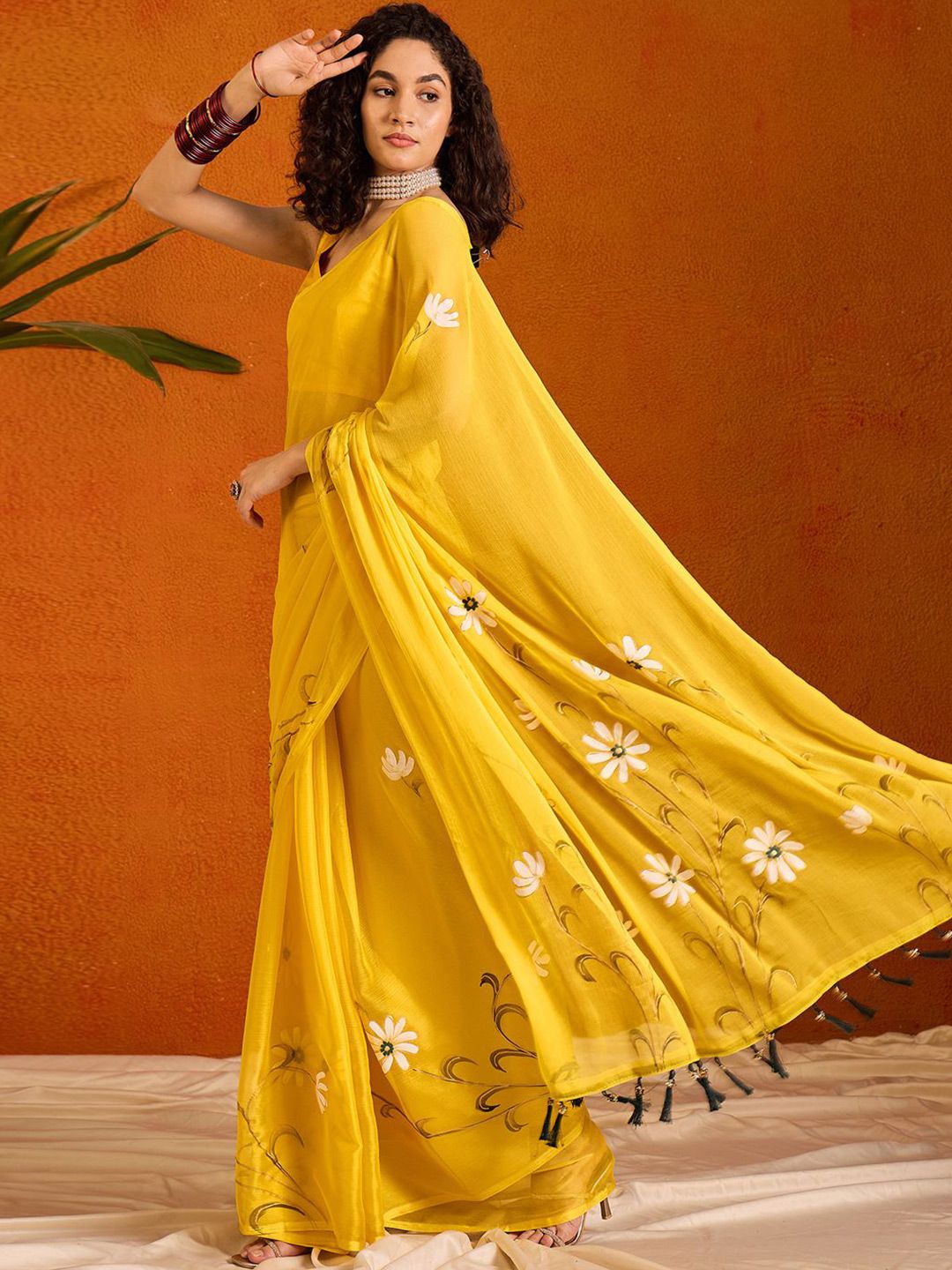 Saree mall Floral Poly Chiffon Sarees