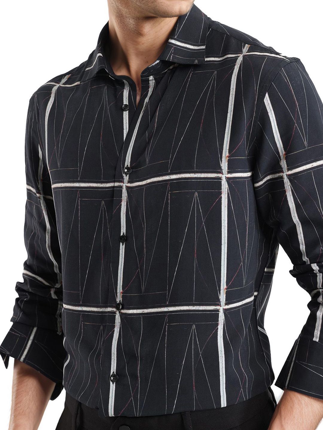 RARE RABBIT Men Comfort Spread Collar Checked Casual Shirt