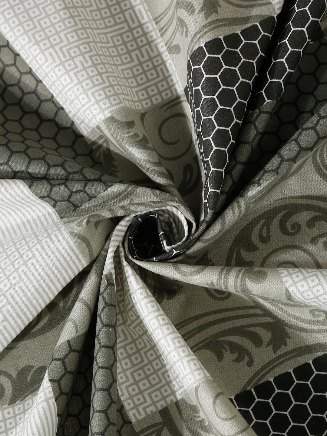KLOTTHE Grey Geometric Printed Dilengkapi 300 TC Single Cadar Halus Dengan Sarung Bantal