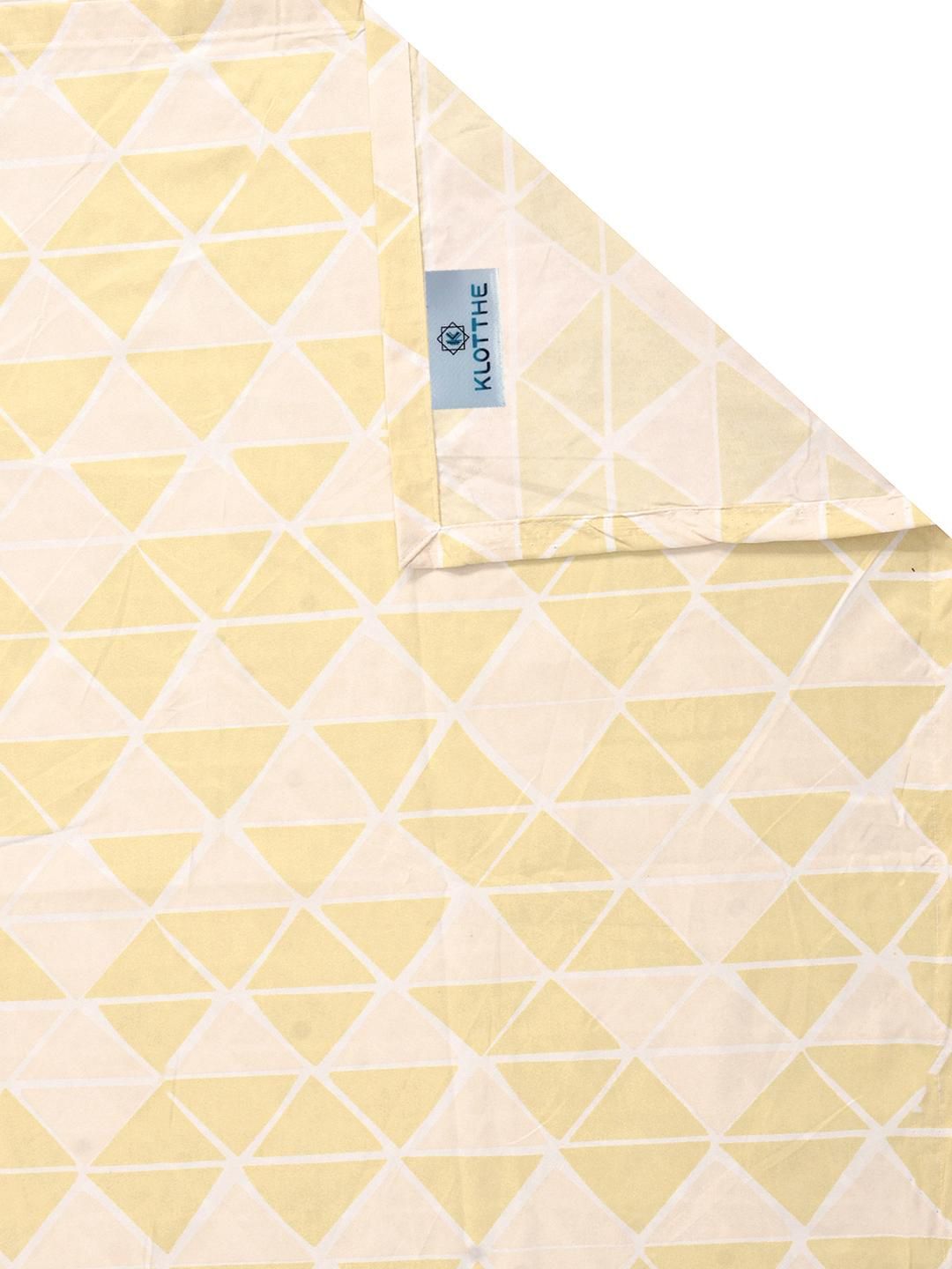 KLOTTHE Yellow Geometric 300 TC King Bedsheet with 2 Pillow Covers