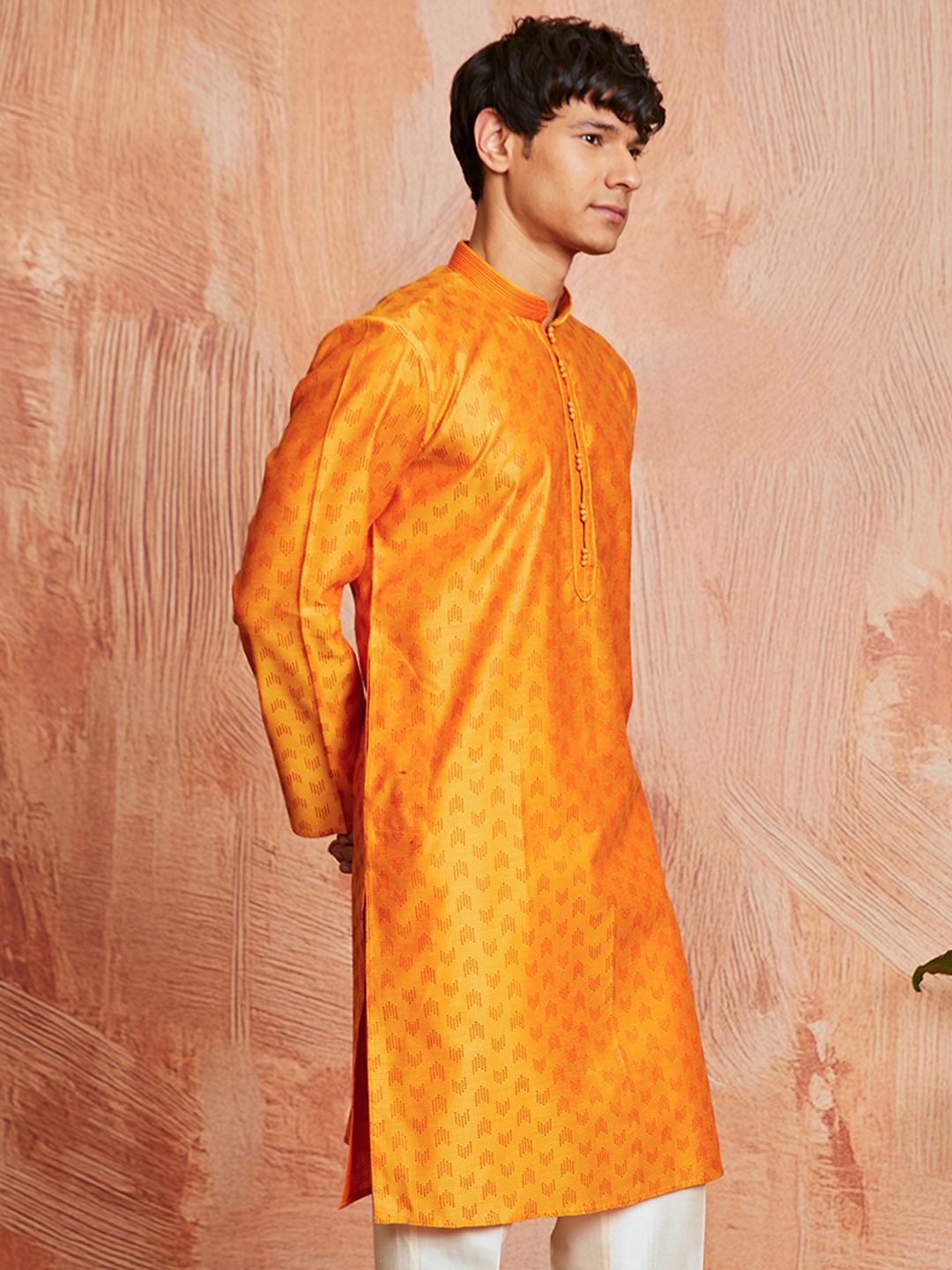 VASTRAMAY Geometric Woven Design Mandarin Collar Jacquard Silk Straight Kurta