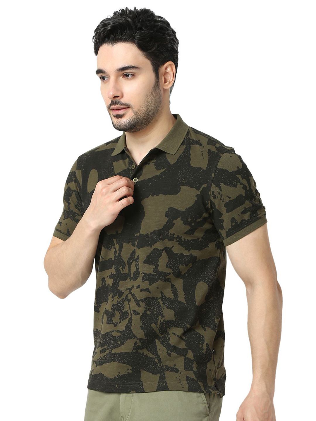 SPYKAR Men Typography Printed Polo Collar Pockets Slim Fit T-shirt