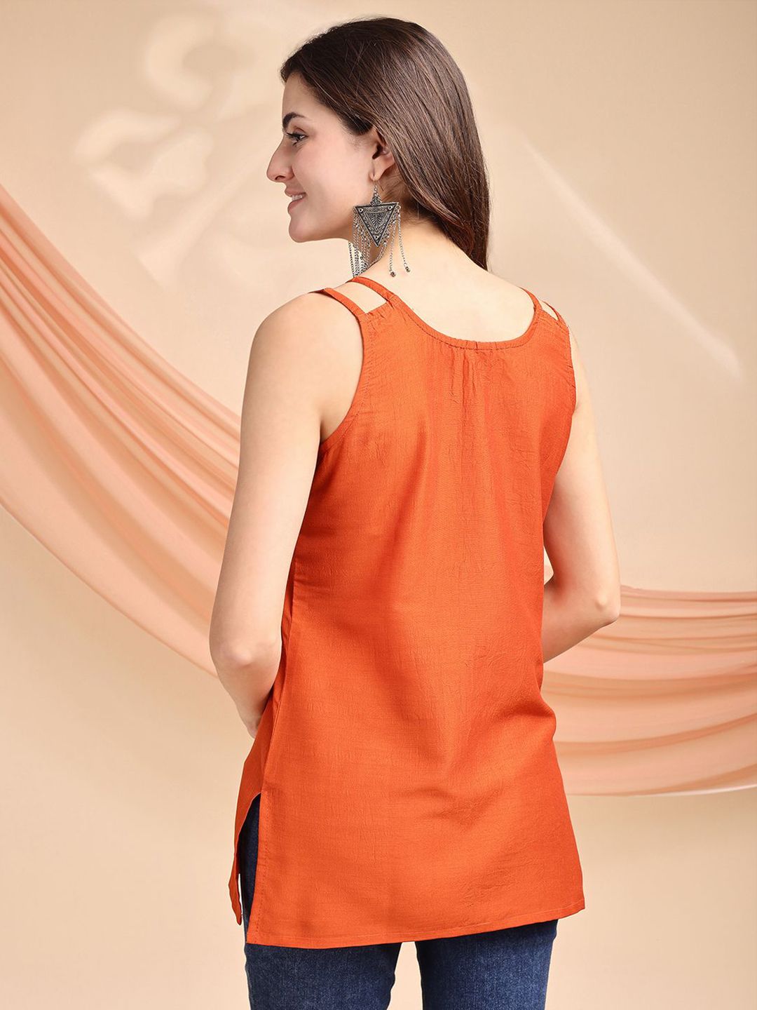 Kalini Motif Etnik Dihiasi Kurti Silk Kapas Kalini